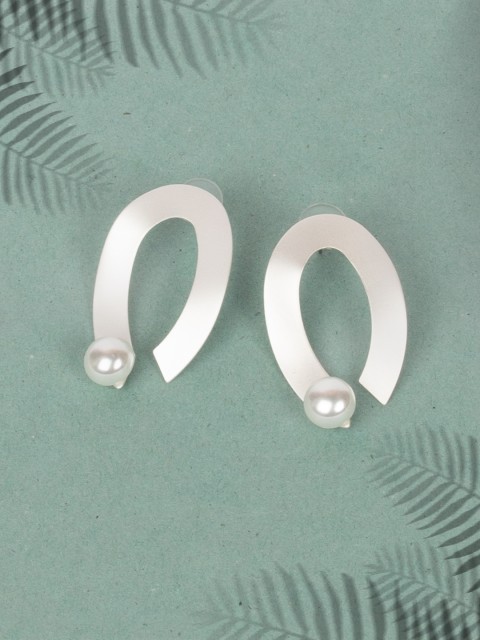 

AccessHer Silver-Toned & White Geometric Drop Earrings