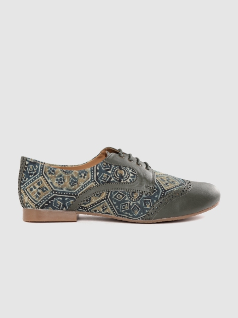 

Taavi Women Olive Green & Teal Blue Printed Derbys