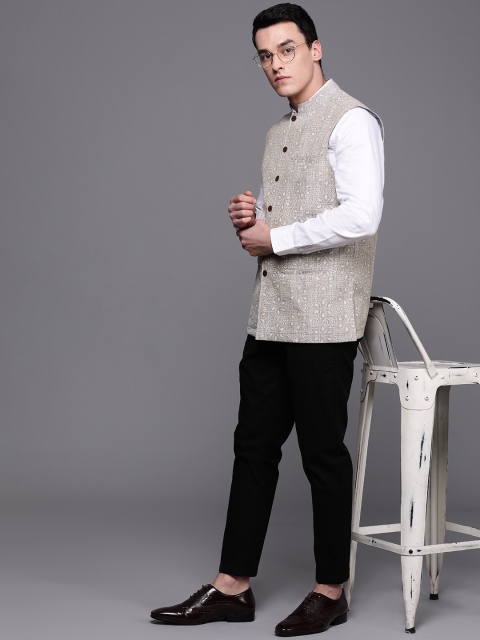 

Fabindia Men Beige & Off-White Hand Block Print Pure Cotton Nehru Jacket
