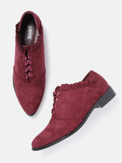 

Lavie Women Maroon Oxfords