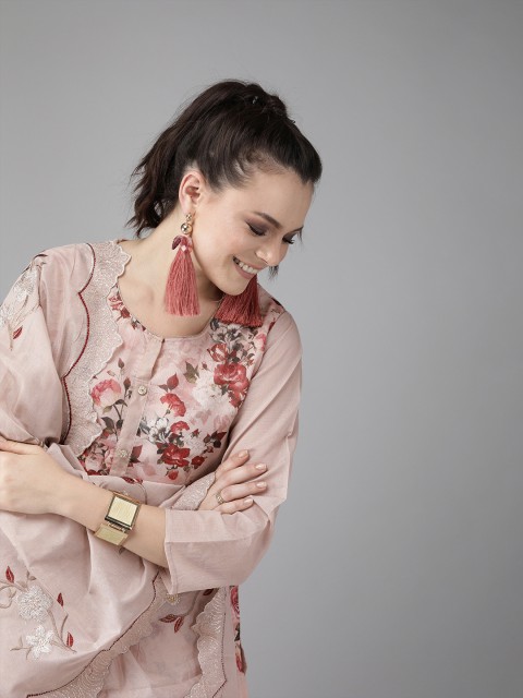 

Ishin Women Pink & Red Printed Chanderi Kurta with Palazzos & Embroidered Dupatta