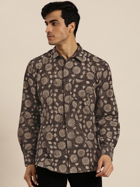 

Sangria Men Coffee Brown & Beige Regular Fit Floral Print Casual Shirt