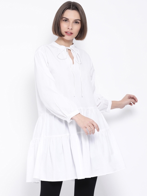 

Oxolloxo Women White Solid Tunic