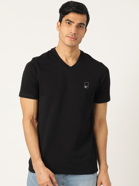 

ether Men Black Solid V-Neck T-shirt on-Fading Hi-IQ