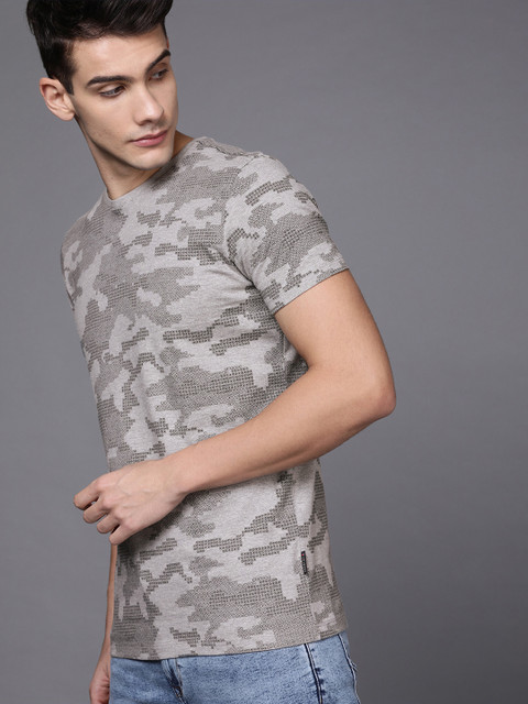 

Louis Philippe Jeans Men Grey Melange & Black Slim Fit Printed Round Neck T-shirt