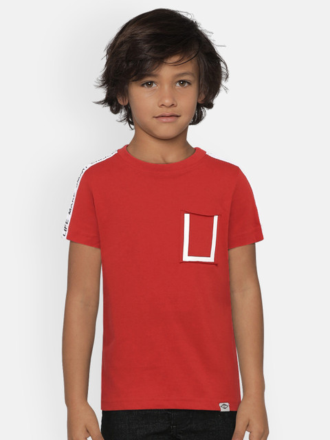 

Lee Cooper Boys Red Solid Round Neck T-shirt