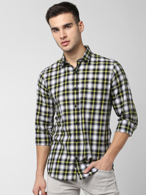

Peter England Men White & Black Slim Fit Checked Casual Shirt