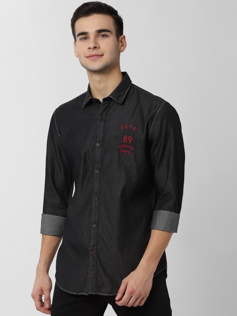 

Peter England Men Grey & Red Slim Fit Solid Casual Shirt