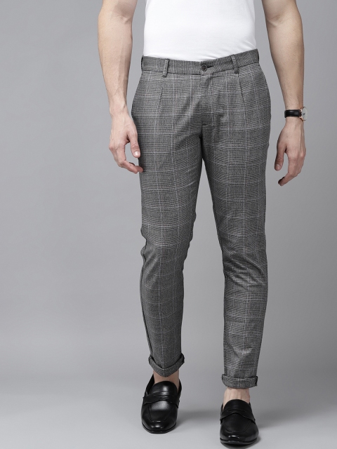 

Blackberrys Men Charcoal Grey Checked Skinny Fit Pleated Trousers