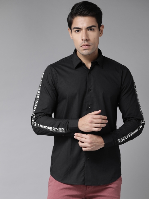 

Blackberrys Men Black Trim Fit Solid Casual Shirt