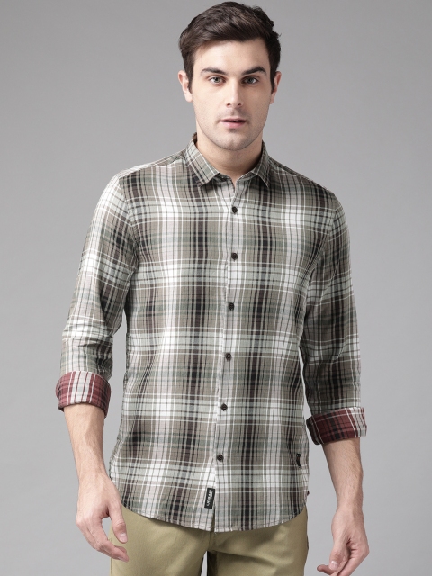 

Blackberrys Men Taupe & White Trim Fit Checked Casual Shirt