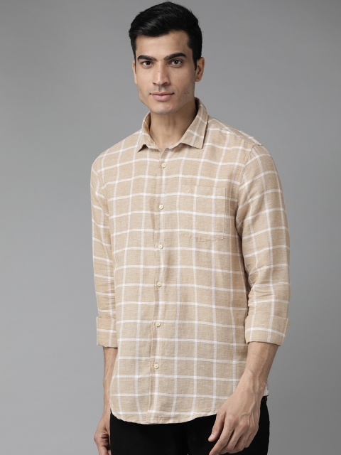 

Blackberrys Men Beige & Off-White Slim Fit Checked Casual Shirt