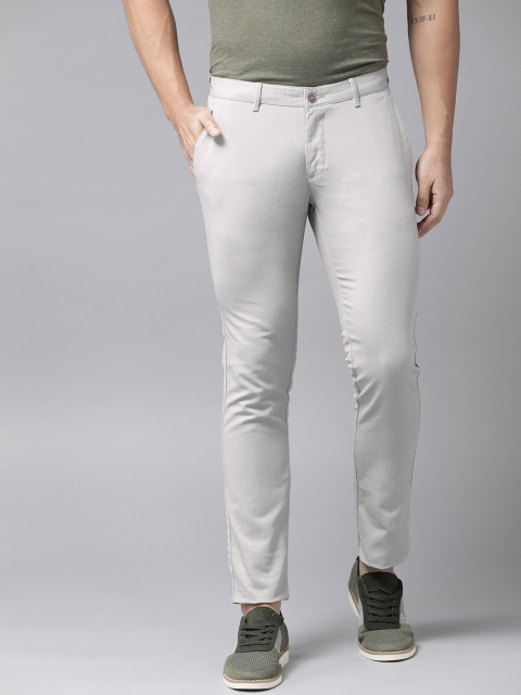 

Blackberrys Men Grey Regular Fit Printed Regular Trousers