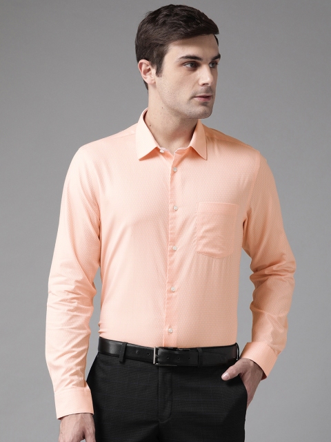 

Blackberrys Men Peach-Coloured & Off-White Smart Regular Fit Self Design Formal Shirt