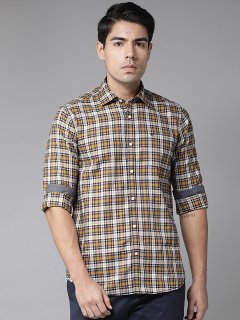 

Blackberrys Men Navy Blue & Mustard Yellow Slim Fit Checked Casual Shirt
