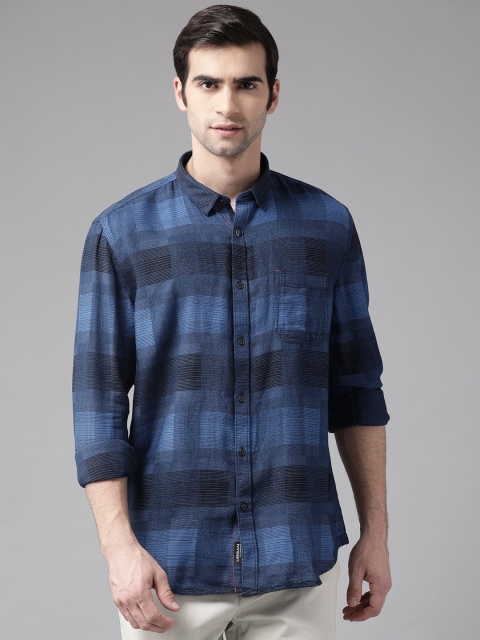 

Blackberrys Men Blue Slim Fit Checked Casual Shirt