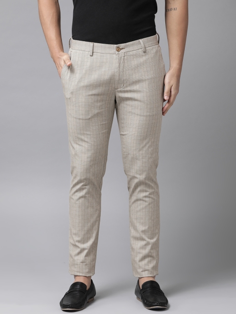 

Blackberrys Men Beige Sharp Regular Fit Checked Trousers