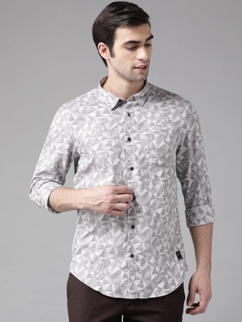 

Blackberrys Men Grey & Off-White Trim Regular Fit Printed Casual Shirt