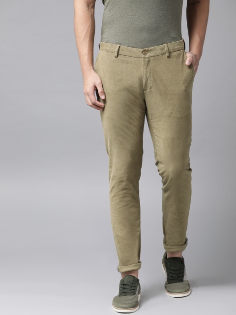 

Blackberrys Men Olive Green Sharp Regular Fit Corduroy Self Design Trousers