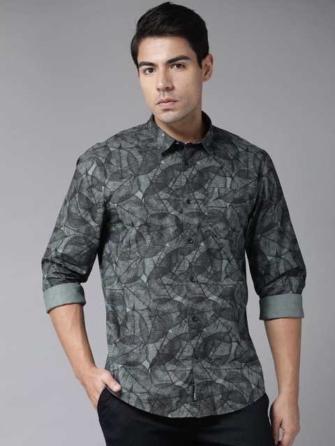 

Blackberrys Men Grey & Black Slim Fit Printed Casual Shirt