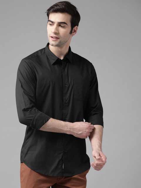 

Blackberrys Men Black Trim Fit Solid Casual Shirt
