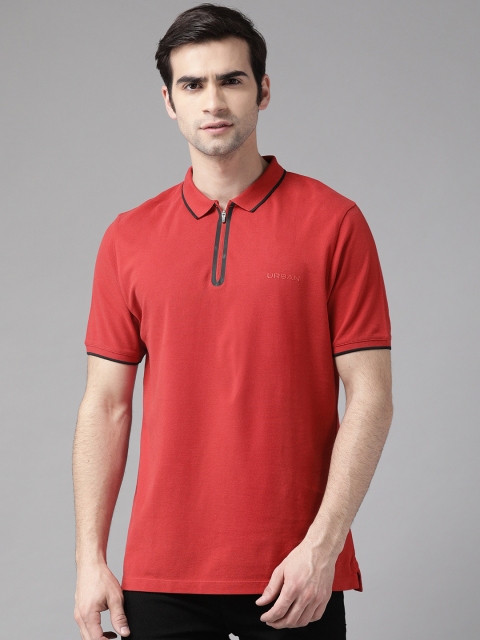 

Blackberrys Men Red Solid Polo Collar Slim Fit Pure Cotton T-shirt