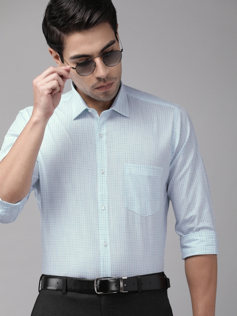 

Van Heusen Men Blue Slim Fit Checked Formal Shirt