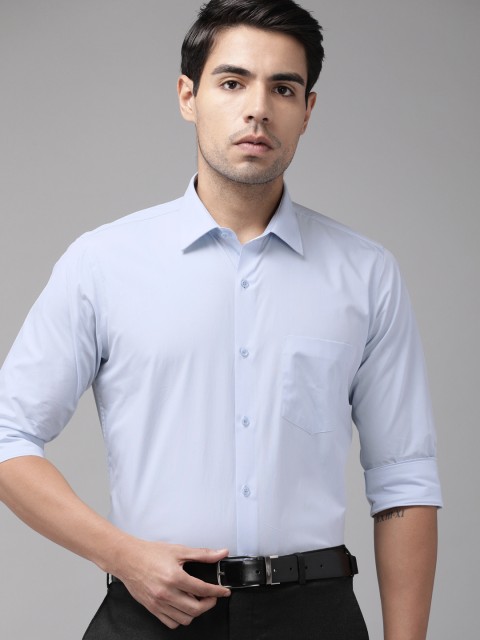 

Van Heusen Men Blue Solid Slim Fit Formal Shirt
