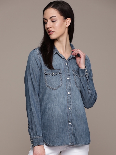 

GAP Women Blue Regular Fit Faded Casual Chambray Shirt