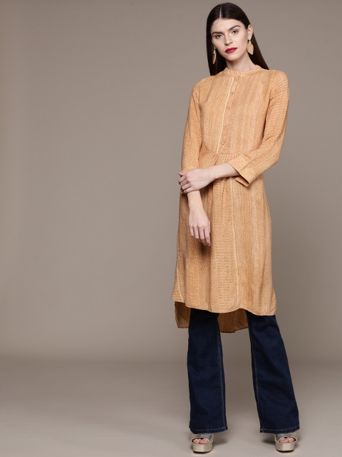 

Ritu Kumar Women Beige & Off-White Printed Straight Kurta
