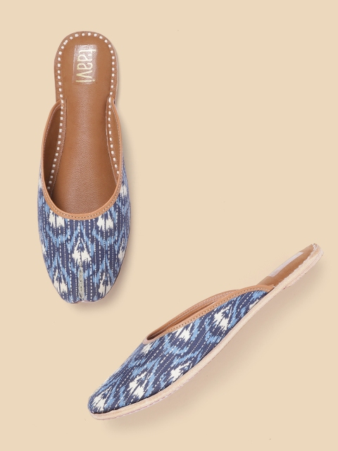 

Taavi Women Navy Blue & Off-White Printed Mojaris