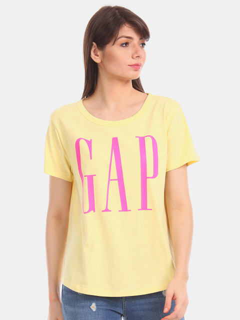 

GAP Women Yellow Printed Round Neck T-shirt