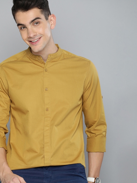 

HERE&NOW Men Khaki Slim Fit Solid Casual Shirt