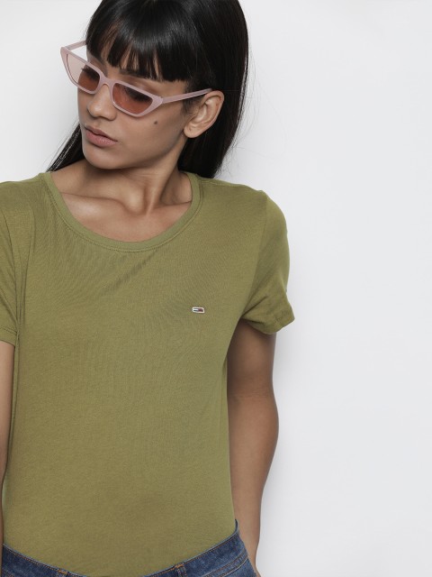 

Tommy Hilfiger Women Olive Green Slim Fit Solid Round Neck T-shirt