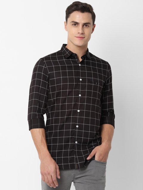 

Allen Solly Sport Men Black & White Slim Fit Checked Casual Shirt