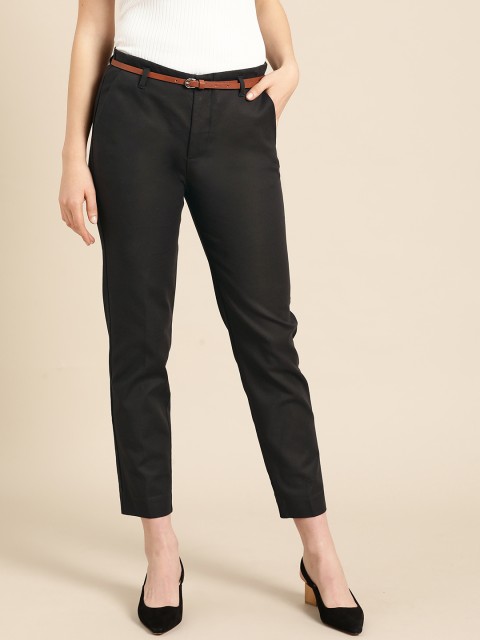 

United Colors of Benetton Women Black Regular Fit Solid Cropped Formal Trousers