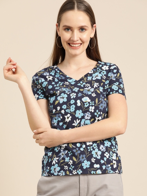 

United Colors of Benetton Women Blue & White Printed V-Neck T-shirt