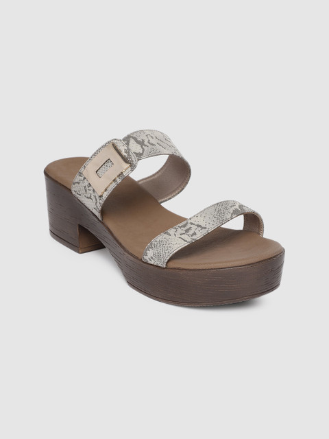 

Inc 5 Women Grey Patterned Platform Sandals