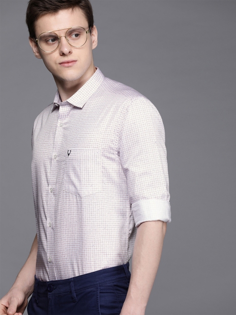 

Allen Solly Men White & Red Sport Fit Checked Casual Shirt