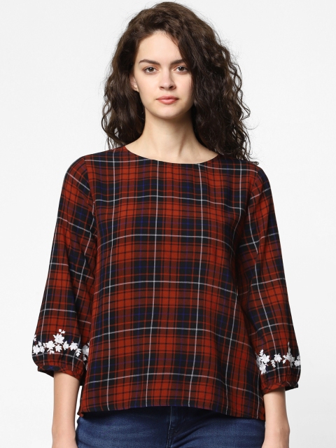 

ONLY Women Maroon & Navy Blue Checked Top With Embroidered Sleeves