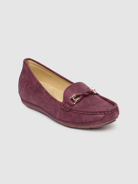 

CERIZ Women Burgundy Solid Loafers