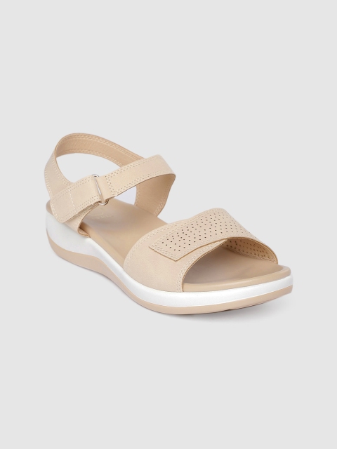 

CERIZ Women Beige Solid Sandals