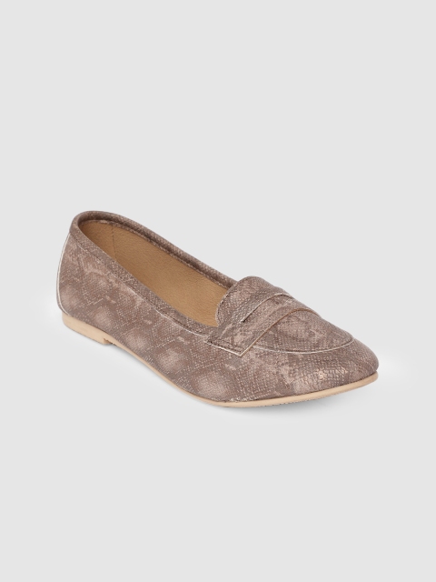 

Inc 5 Women Tan Snake Skin Textured Ballerinas
