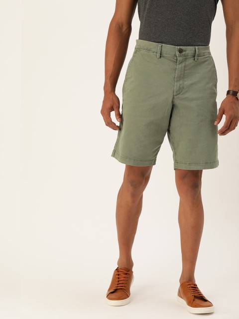

GAP Men Olive Green Solid Regular Fit Regular Shorts
