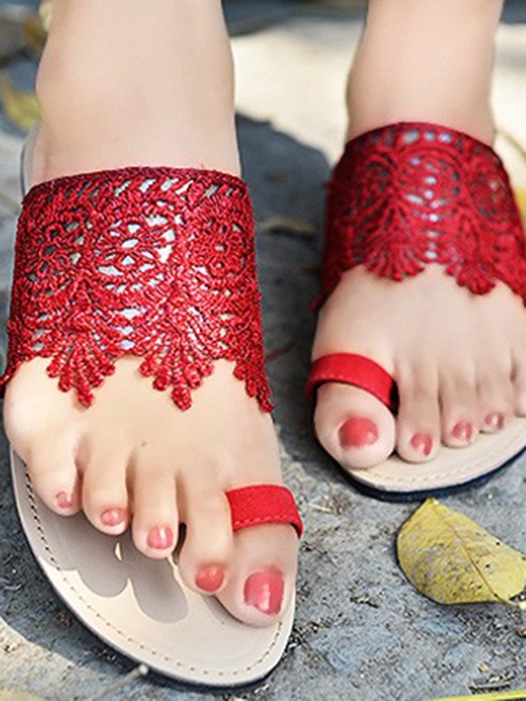 

Street Style Store Women Maroon & Transparent Lace One Toe Flats