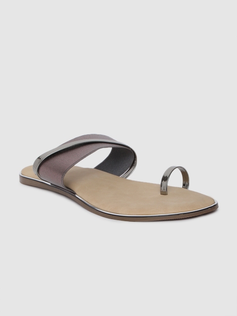 

Inc 5 Women Gunmetal-Toned Solid One Toe Flats, Metallic