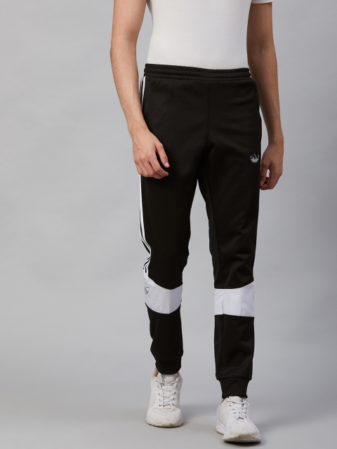 

ADIDAS Originals Men Black Solid Relaxed Fit Bandrix Joggers