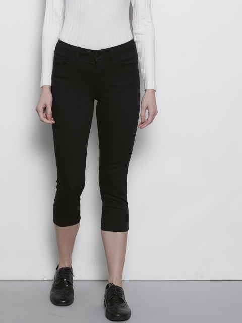 

Marks & Spencer Women Black Solid Super Skinny Cropped Fit Capris