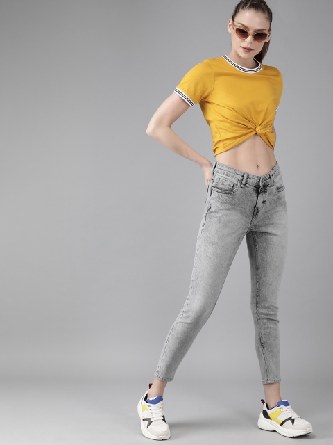 

Roadster Women Grey Skinny Fit Mid-Rise Clean Look Stretchable Cropped Jeans