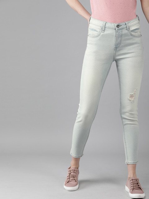 

Roadster Women Blue Skinny Fit Mid-Rise Low Distress Stretchable Cropped Jeans